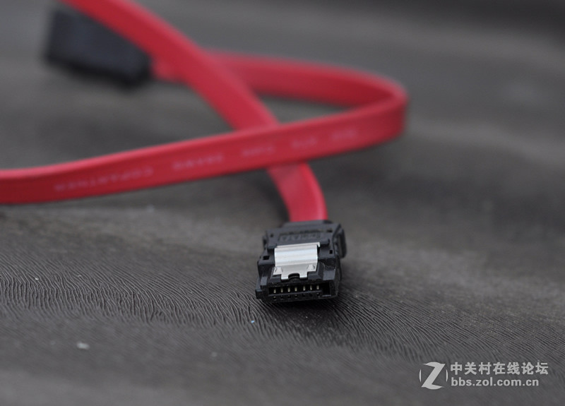 升级SSD固体硬盘+内存条，老旧办公机焕发第二春