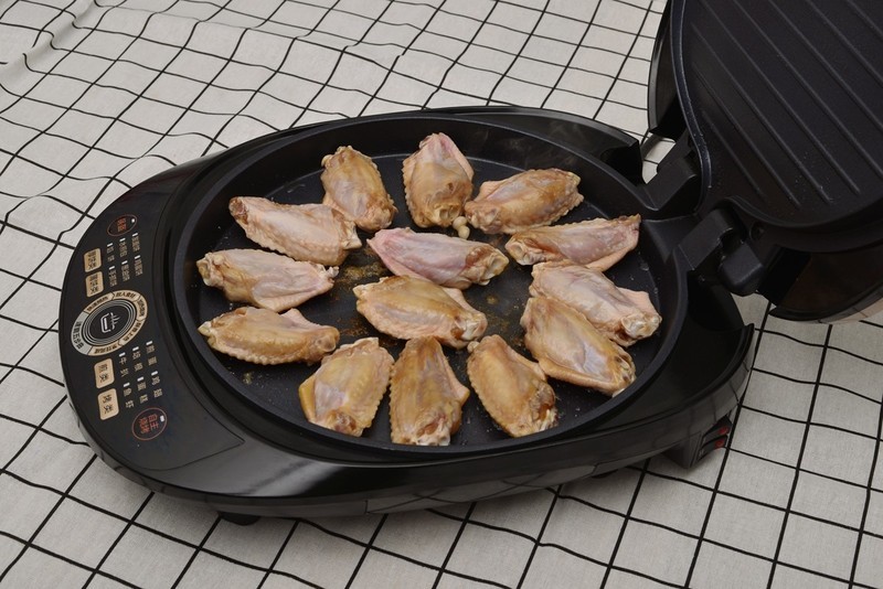 健康高效新美食：电饼铛约会柠檬鸡翅