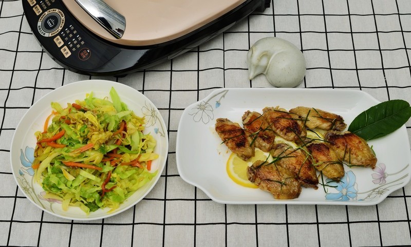 健康高效新美食：电饼铛约会柠檬鸡翅
