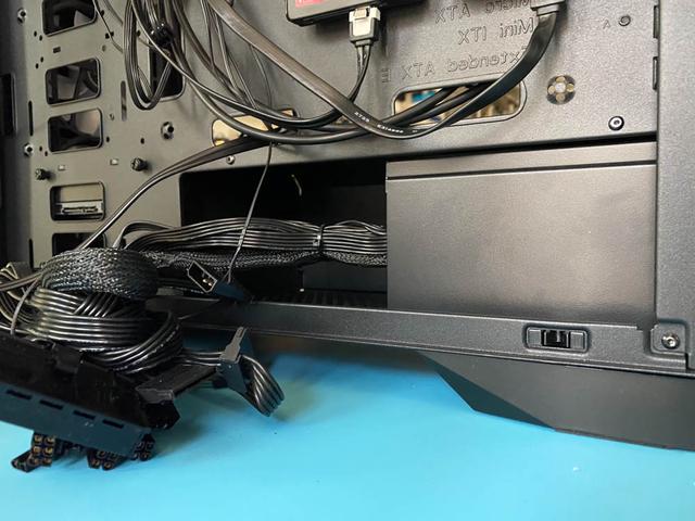 想要一个安静的环境，安钛克新品静音机箱来了，效果如何？