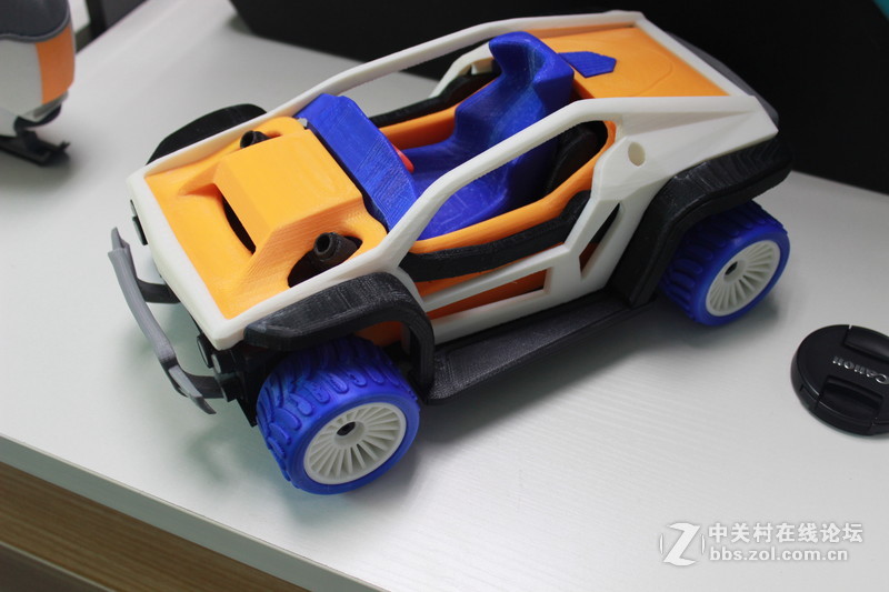 有3D打印机就够了，哈哈