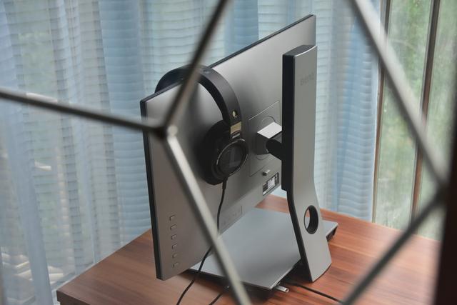 BenQ EW3270U显示器，远超影院级别的观影体验