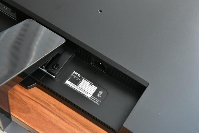 BenQ EW3270U显示器，远超影院级别的观影体验