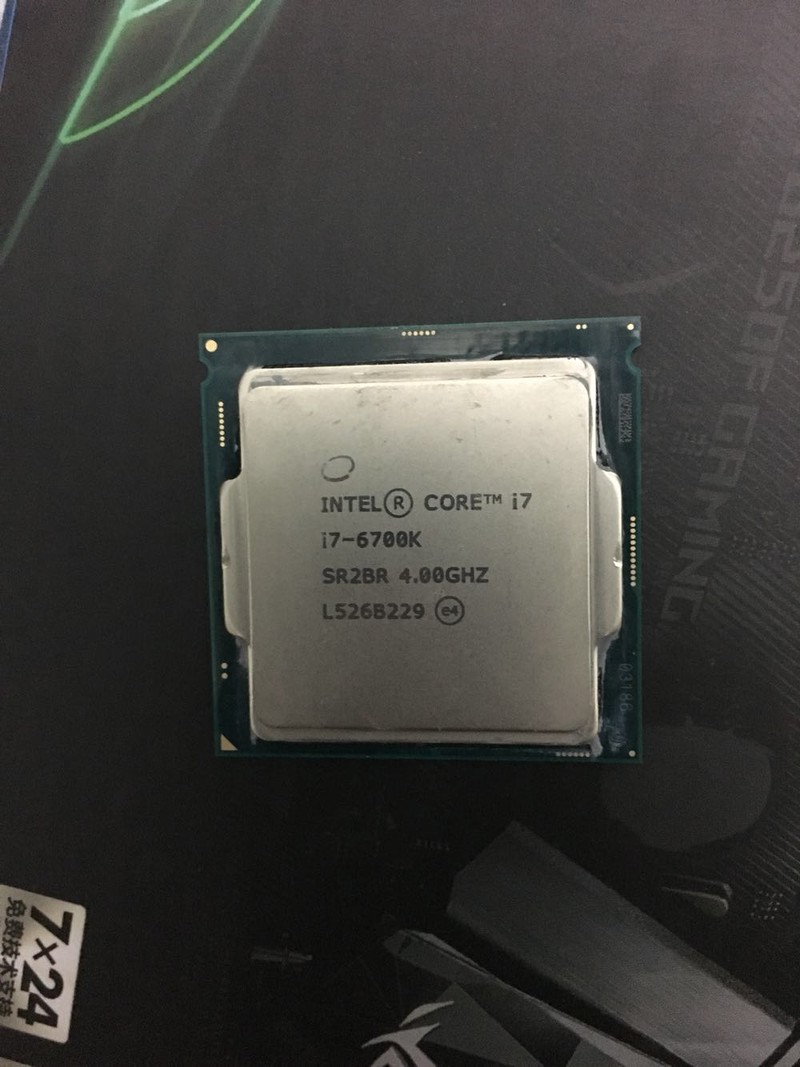 这主板配个啥CPU?