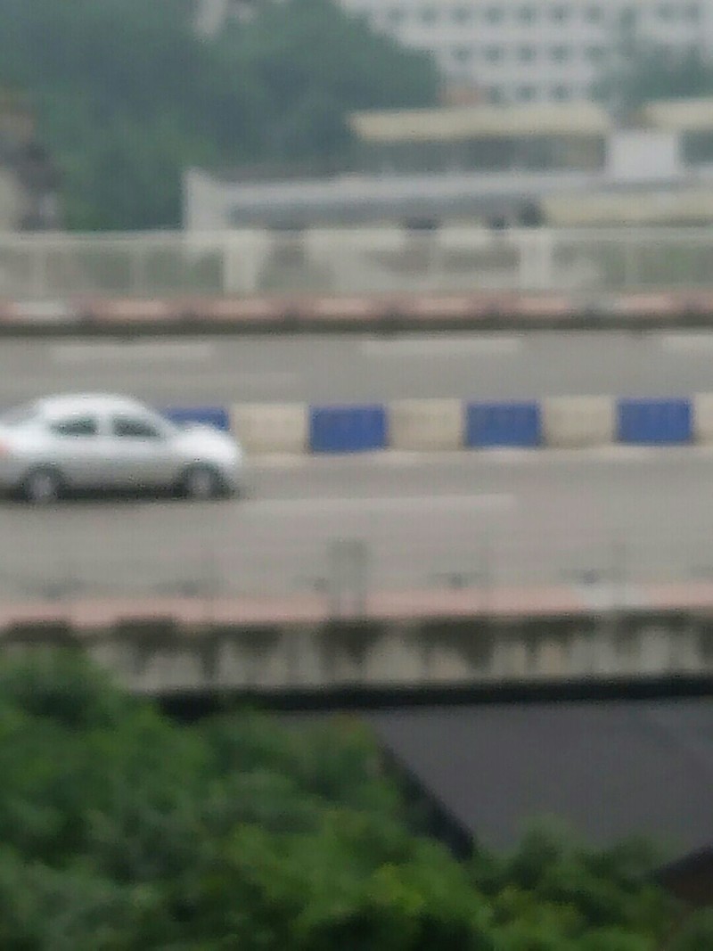 喜欢拍照的来看看，不能合焦！
