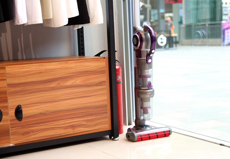嫌打扫麻烦？这款吸尘器帮你解决麻烦