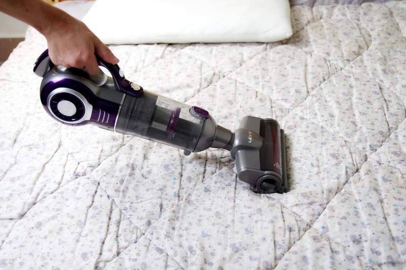 嫌打扫麻烦？这款吸尘器帮你解决麻烦