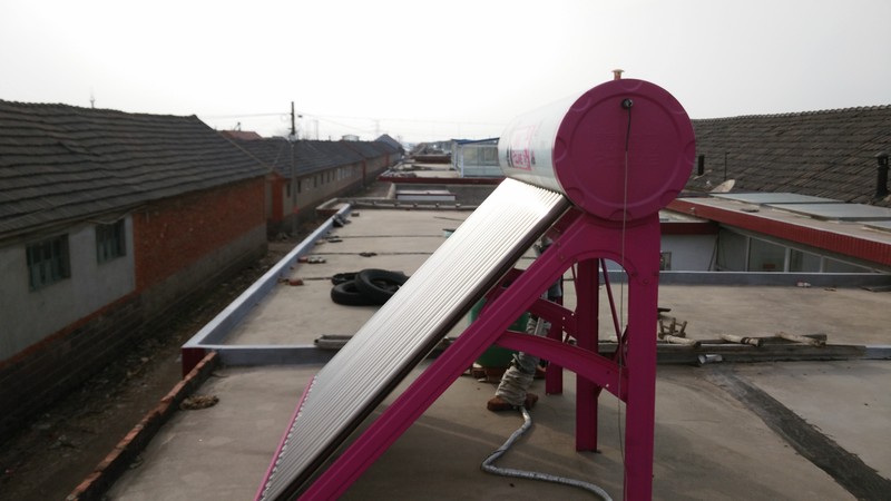 请问大家710拍出来的照片多大内存我的怎么才2兆而且模糊呢？