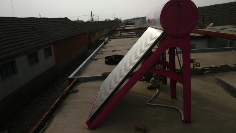 请问大家710拍出来的照片多大内存我的怎么才2兆而且模糊呢？