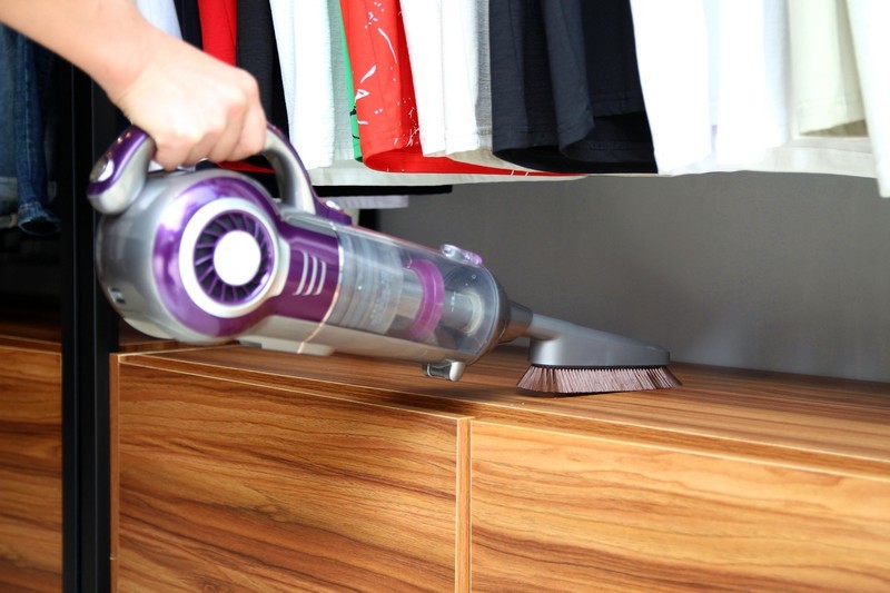 嫌打扫麻烦？这款吸尘器帮你解决麻烦