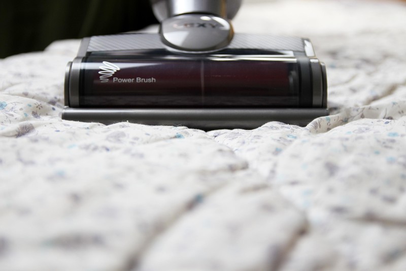 嫌打扫麻烦？这款吸尘器帮你解决麻烦