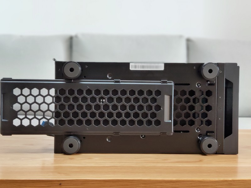 装机那些事之机箱篇十二：Tt挑战者H2中塔机箱上机