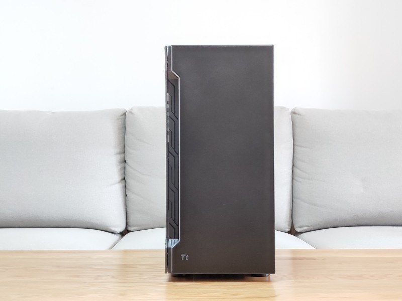 装机那些事之机箱篇十二：Tt挑战者H2中塔机箱上机