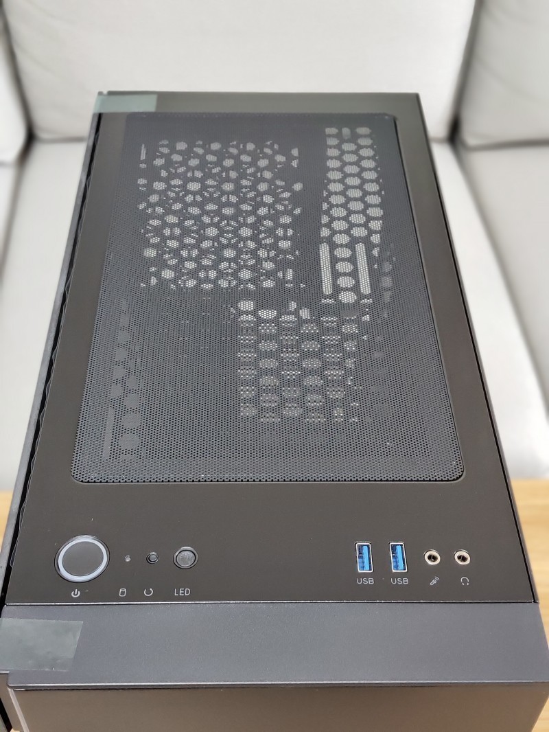 装机那些事之机箱篇十二：Tt挑战者H2中塔机箱上机