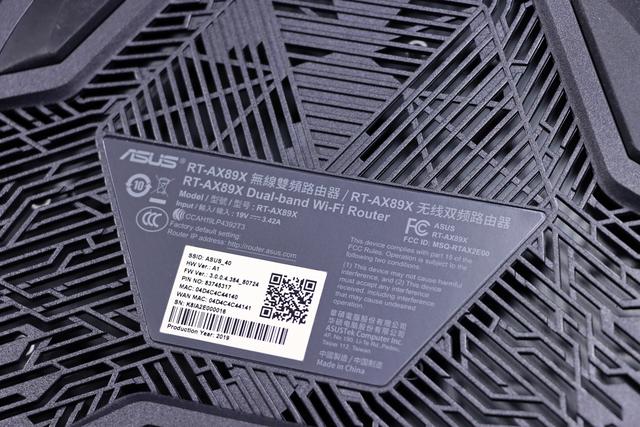 万兆家庭数据中心最重要一环补上了！帝王蟹联通NAS的时代来了！