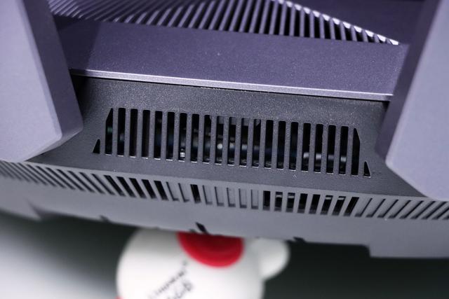 万兆家庭数据中心最重要一环补上了！帝王蟹联通NAS的时代来了！