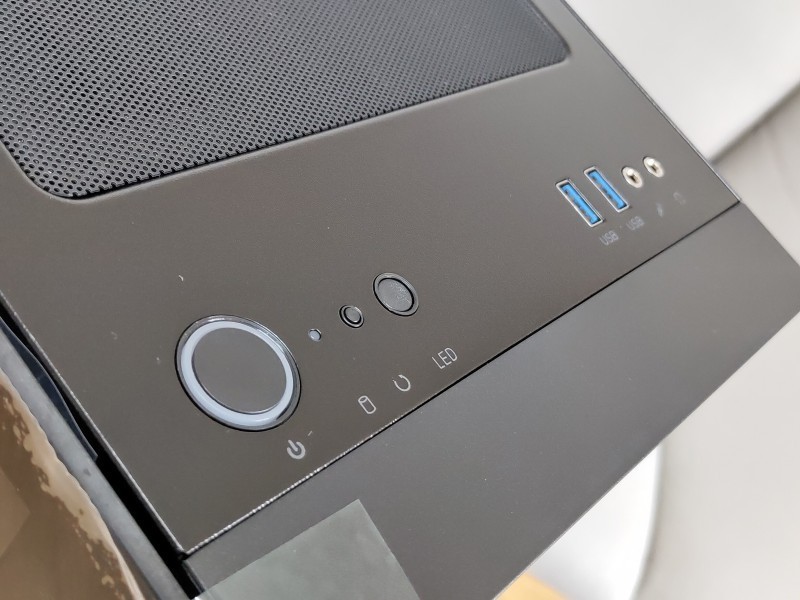 装机那些事之机箱篇十二：Tt挑战者H2中塔机箱上机