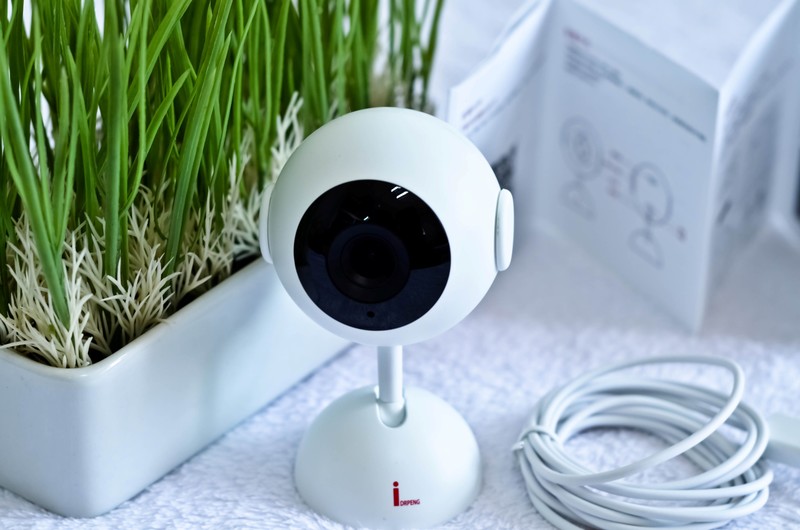 品味科技潮流，手机探索“鹏生活智能世界”