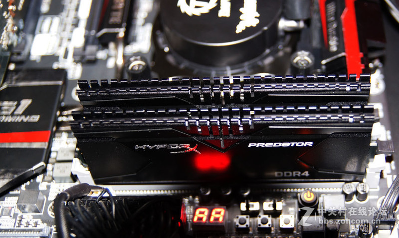 #硬件#没有最快，只有更快。——HyperX发烧级Predator DDR4