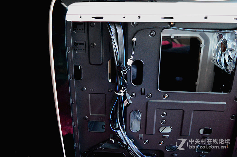 ＃一台有信仰的电竞水冷箱＃白色跑车造型 动感十足