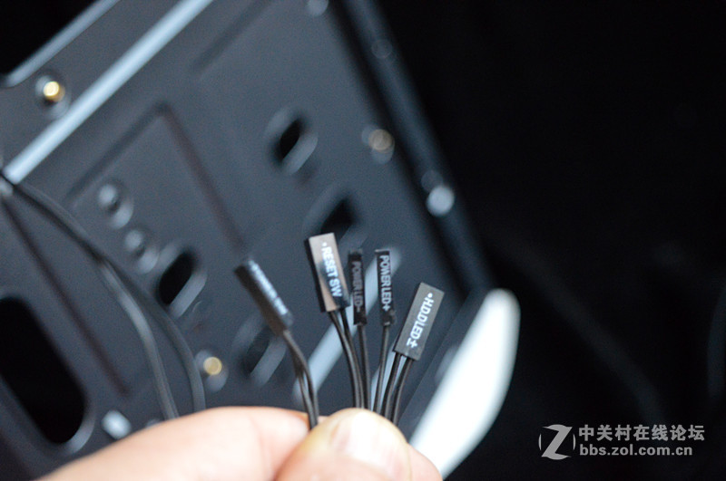 ＃一台有信仰的电竞水冷箱＃白色跑车造型 动感十足