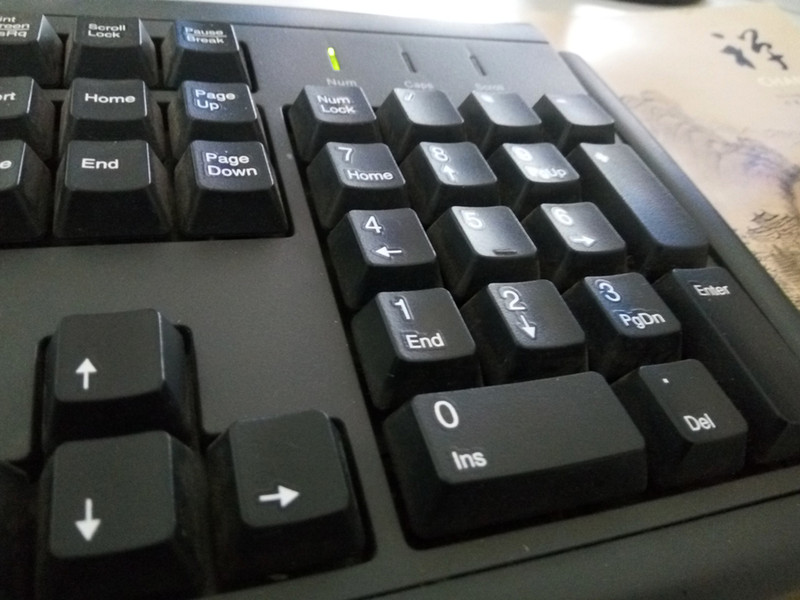 钟爱纯净、简约、白之美手机-iuni N1之开箱系统篇