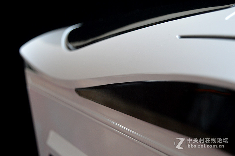 ＃一台有信仰的电竞水冷箱＃白色跑车造型 动感十足