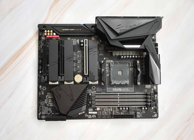 从技嘉B550 AORUS MASTER主板安装说起，ATX主板实力强劲