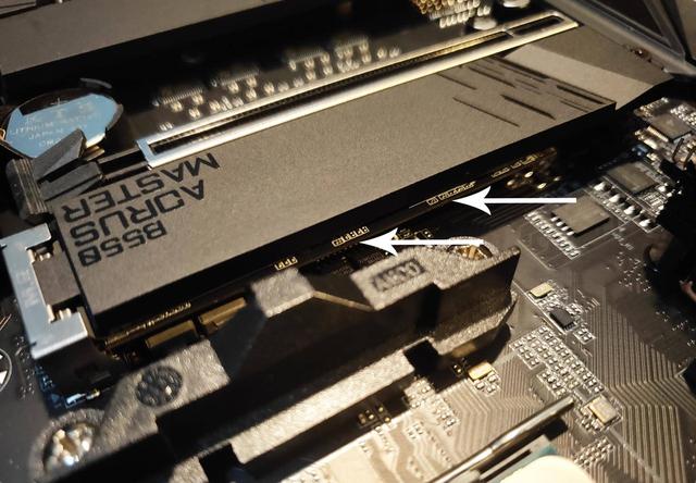 从技嘉B550 AORUS MASTER主板安装说起，ATX主板实力强劲