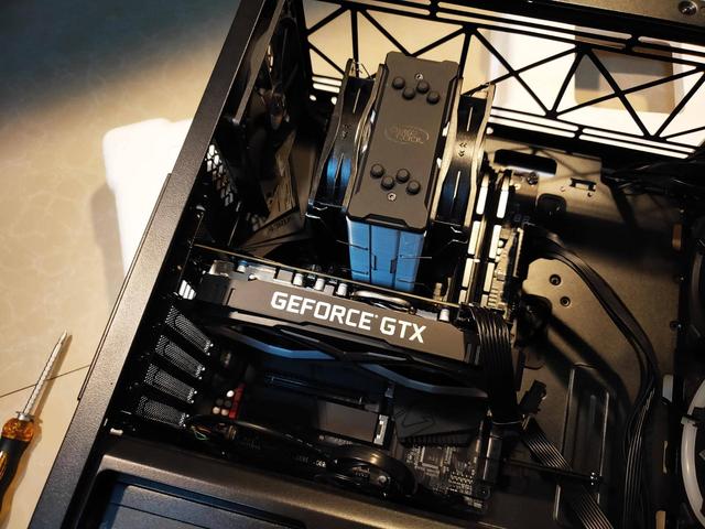 从技嘉B550 AORUS MASTER主板安装说起，ATX主板实力强劲