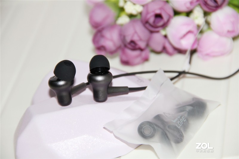 全新升级，更时尚，1MORE 时尚蓝牙耳机PRO版