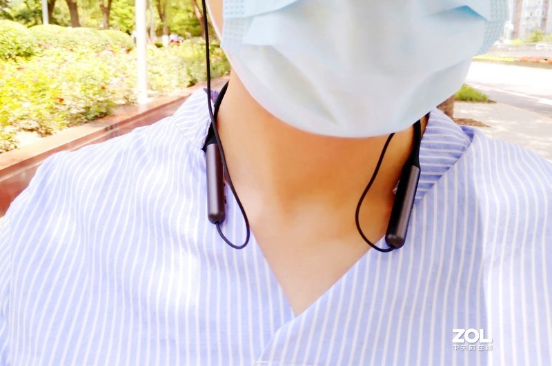 全新升级，更时尚，1MORE 时尚蓝牙耳机PRO版