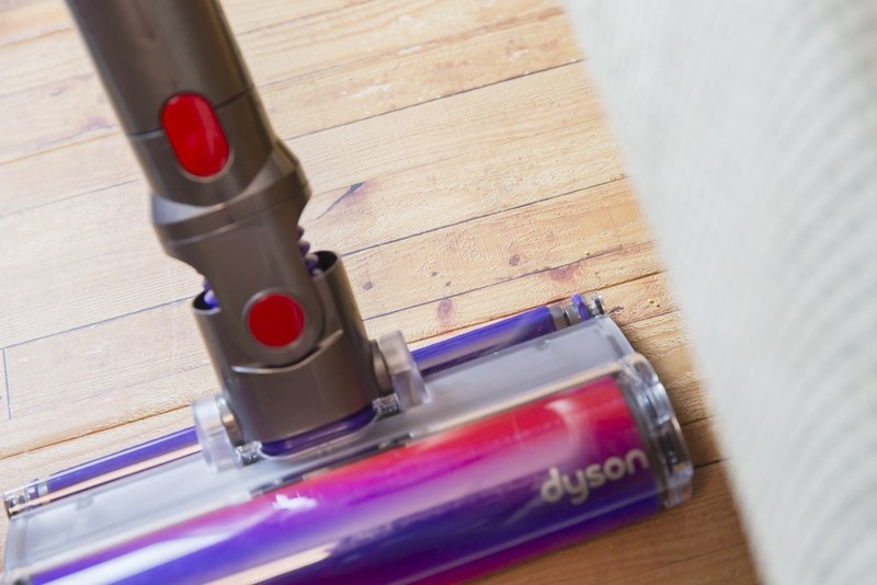 钱不是问题，4990元戴森Cyclone V10 TM无绳吸尘器用了才认为值！