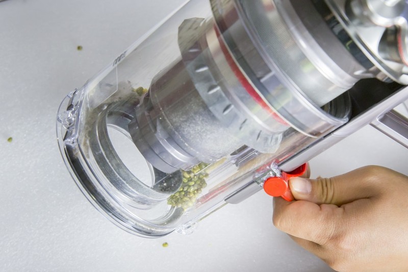 钱不是问题，4990元戴森Cyclone V10 TM无绳吸尘器用了才认为值！