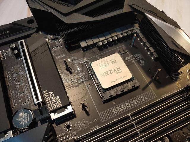 从技嘉B550 AORUS MASTER主板安装说起，ATX主板实力强劲