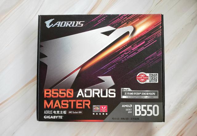 手把手教你安装技嘉B550 MASTER主板