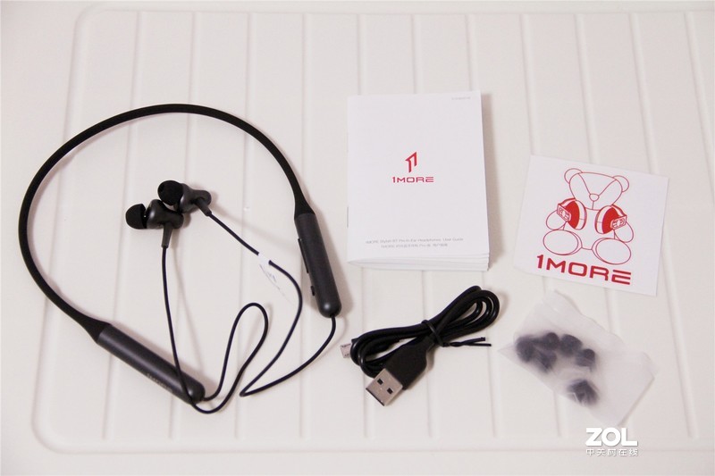 全新升级，更时尚，1MORE 时尚蓝牙耳机PRO版