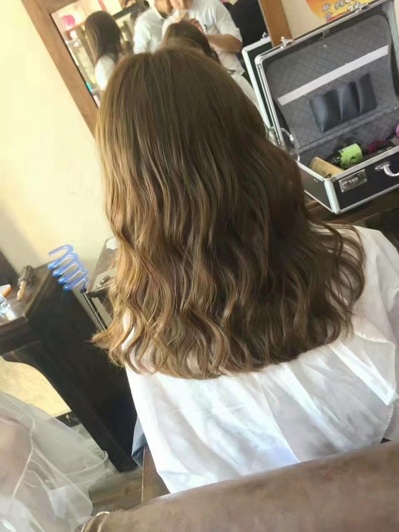 一个人年轻的时候需要有个幻象。