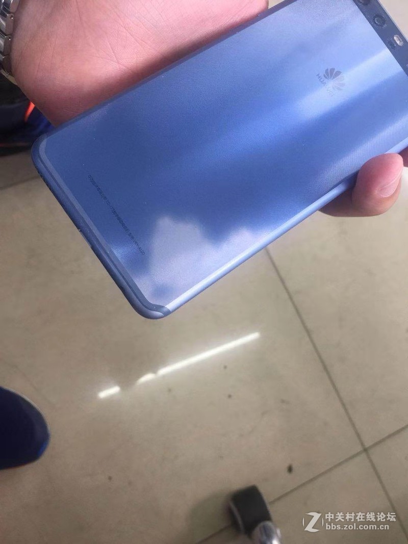 华为P10PLUS钻雕蓝掉色