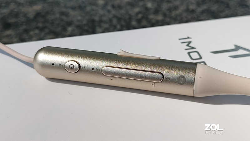 轻奢时尚，潮人选择 - 1MORE蓝牙耳机PRO版