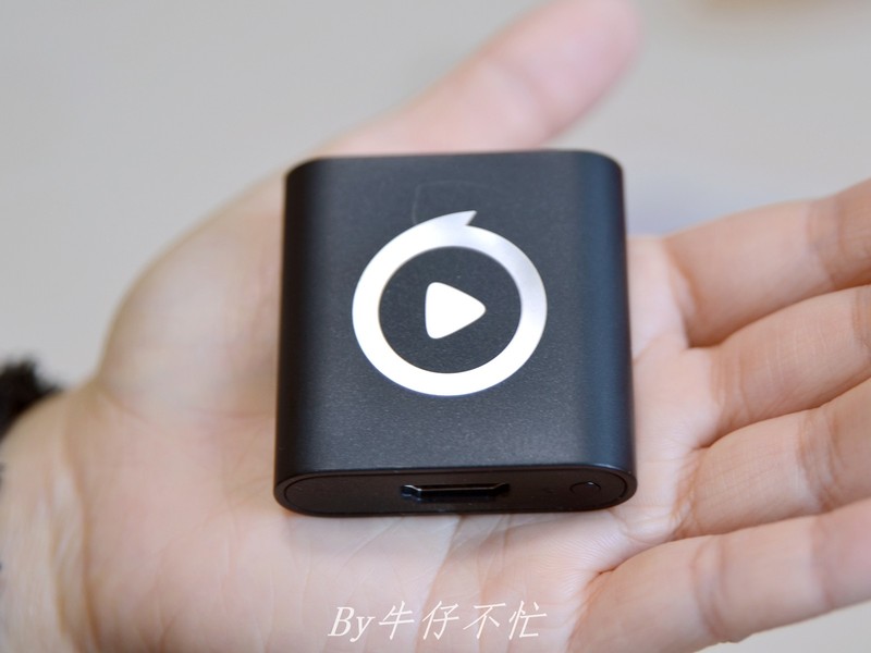 是时候扔掉电视盒子了，能无广告追影剧的全能投屏神器，它不香吗？