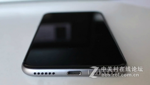 #约稿#  iPhone 7真机新谍照曝光：无Home键