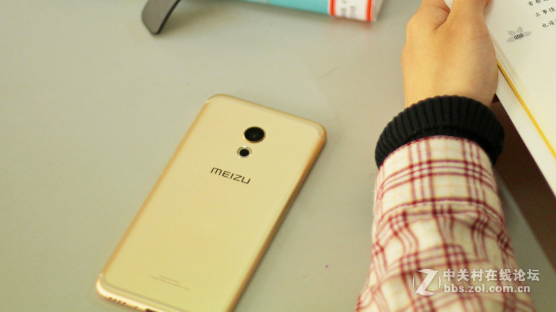 #轻易不说完美#一个大学生的魅族Pro 6深入体验——第九篇：一组图书馆写真照