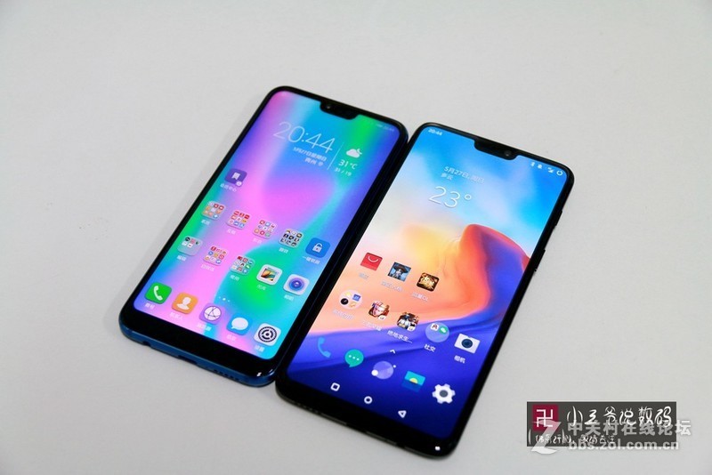【小三爷评测】一加6与荣耀10两款性价比“吃鸡”神器的对决