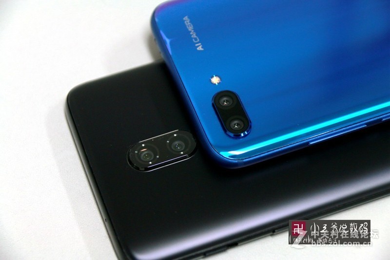 【小三爷评测】一加6与荣耀10两款性价比“吃鸡”神器的对决