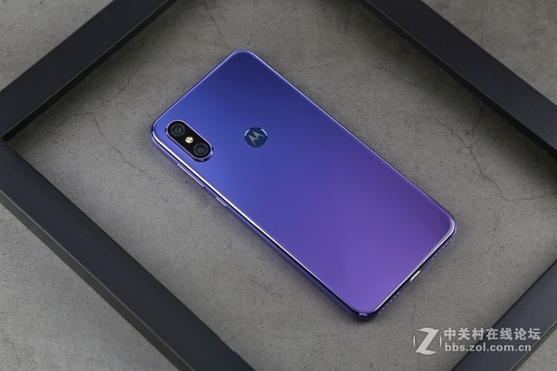 当科技遇上时尚，motorola p30极光色版图赏