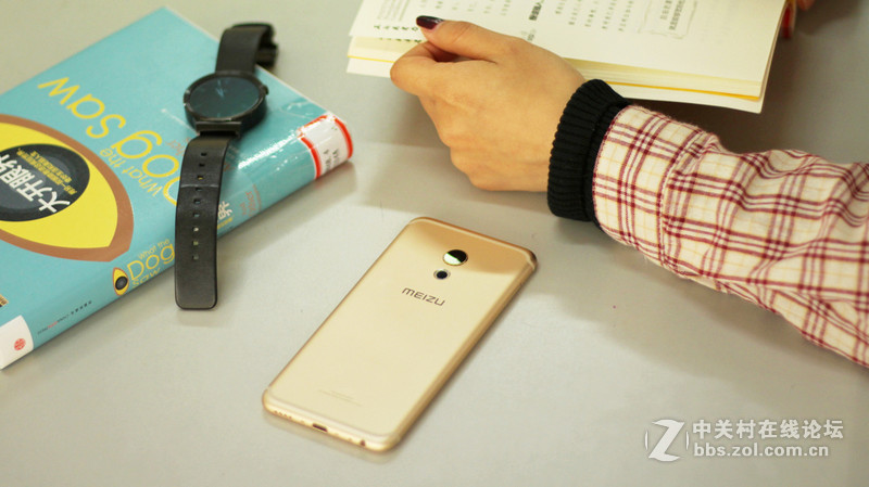 #轻易不说完美#一个大学生的魅族Pro 6深入体验——第九篇：一组图书馆写真照