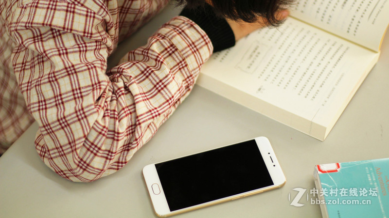 #轻易不说完美#一个大学生的魅族Pro 6深入体验——第九篇：一组图书馆写真照