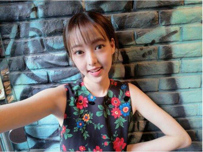 张艺兴同款高颜值手机 春节换机秀出Disco范儿！