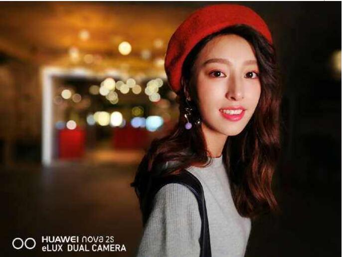 张艺兴同款高颜值手机 春节换机秀出Disco范儿！